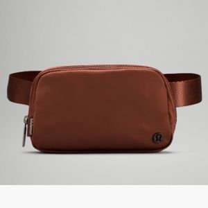 🤎 Everywhere Belt Bag 🤎